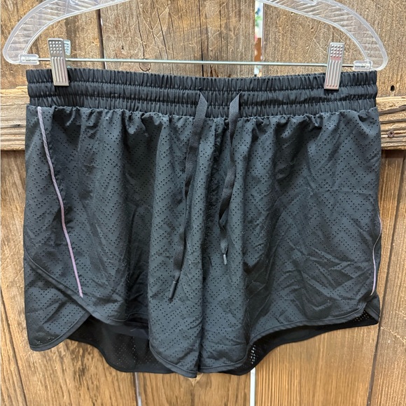 Baleaf Black Perforated Women's Athletic Shorts - Picture 1 of 3